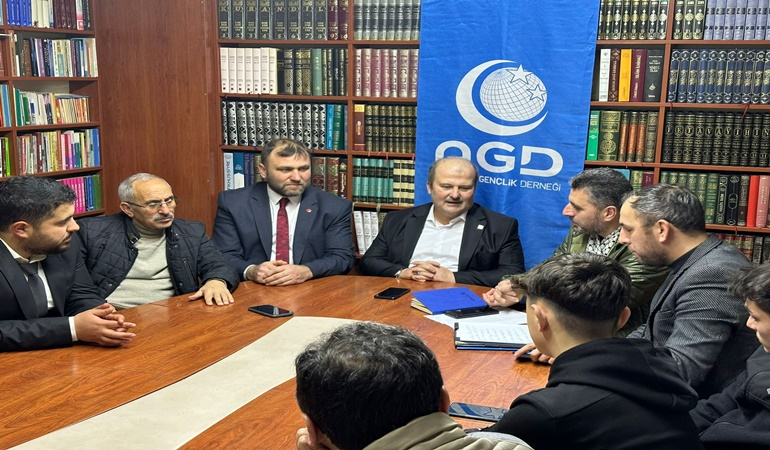 Gölcük’te Saadet adayı Özçelik tempoyu yükseltti