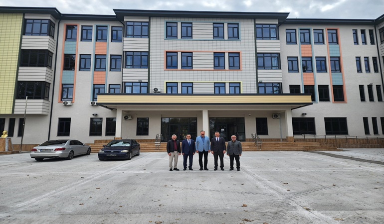 Gölcük'te yeniden yapılan iki okul ara tatilden sonra açılacak