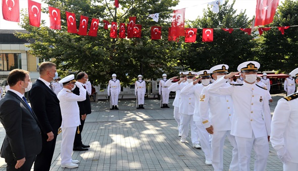 Gölcük'te zafer coşkusu