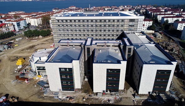 Gölcük'teki dev sağlık yatırımları bir bir tamamlanıyor