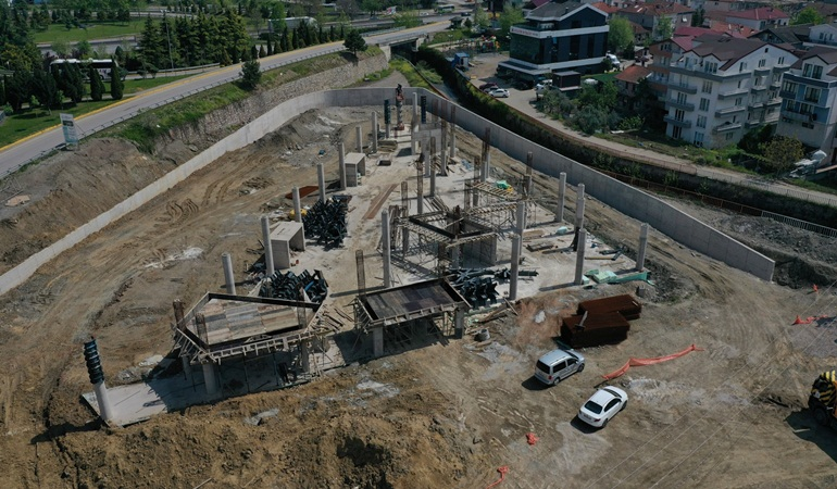 Gölcük Terminal Binası hızla ilerliyor