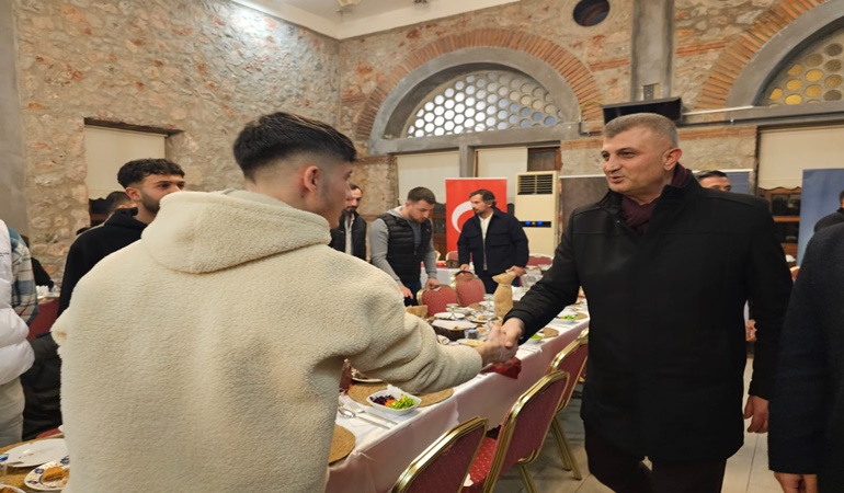 Gölcüklü gençler, Sezer’le devam dedi