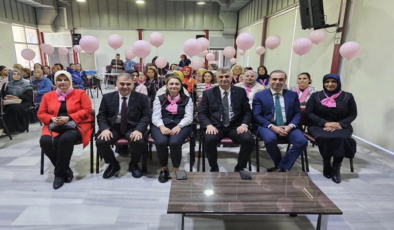 Gölcüklü kadınlar bu panele yoğun ilgi gösterdi
