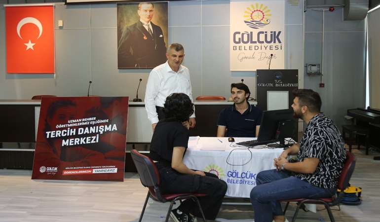 Gölcüklü üniversite adaylarına ücretsiz danışmanlık desteği