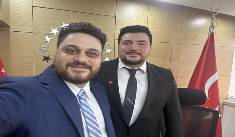 Gölcüklü Üstüner Türkiye’nin en genç belediye başkan adayı