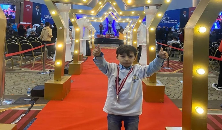 Gölcülü satranç sporcusu Ali Mete Dere Milli takımda