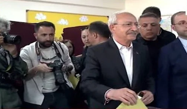 Göreceksiniz bundan sonra bu ülkeye baharlar gelecek