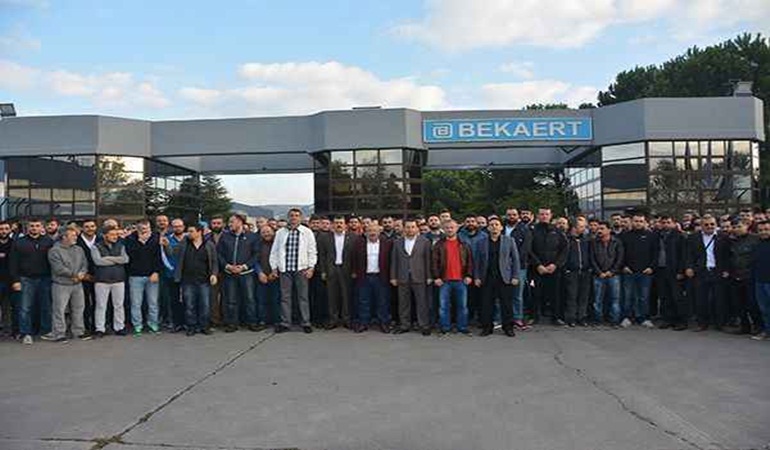 Grevi yasaklanan Bekaert işçilerinin yanındayız