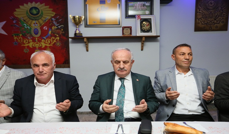 Gümüşhaneliler Derneği’nde iftar sofrası kuruldu