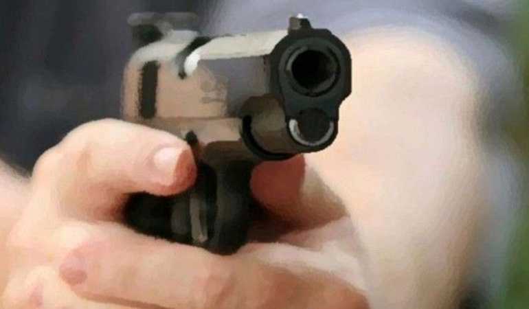 Halıdere’deki restoranda bir kadın silahla öldürüldü