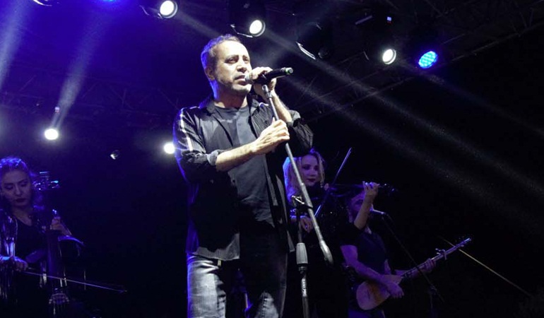 Haluk Levent’ten şenlikte Şevketiye’ye özel beste