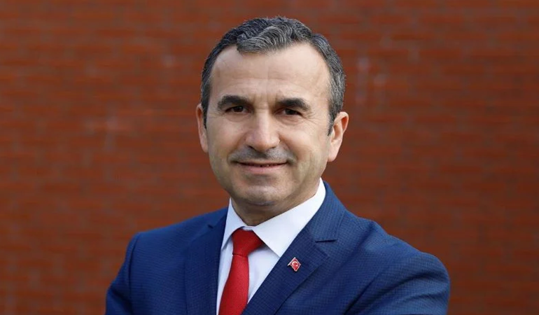 Hangi ülke kendi kaderini yabancı seçmenlere teslim eder?