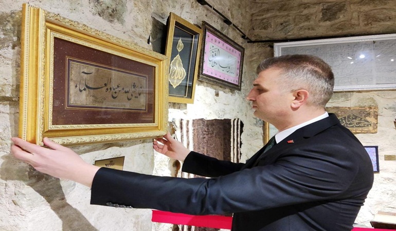 Hattat Ali Vasfi İzmidî’nin 143 yıllık eseri kendi adını taşıyan Hat Müzesi’nde