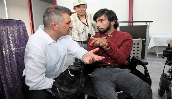 Hayatı paylaşmak adına hiçbir engel yoktur