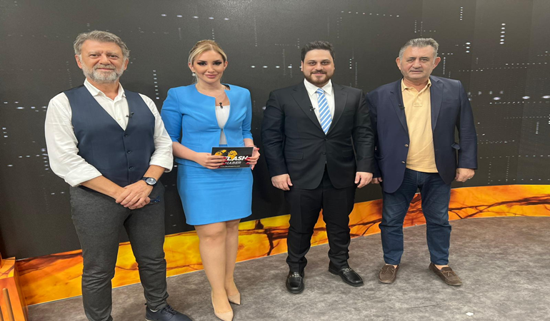 Hem dindar hem Atatürkçü olunur mu?