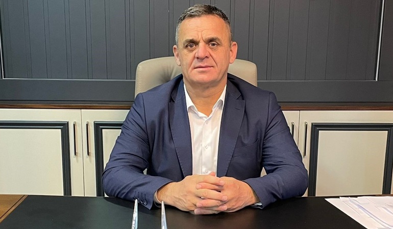 Hizmet-İş ile Belediye-İş’in Karamürsel kapışması!