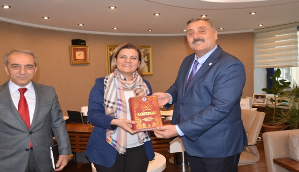 Hürriyet, Erzurumluları ağırladı