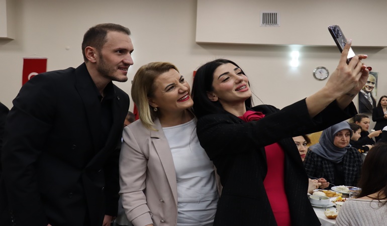 Hürriyet: İzmit’i hep bir adım ileriye taşımaya çalışıyoruz