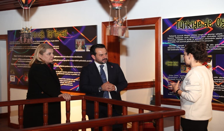 Hürriyet, Oyuncak Müzesinin açılışına İzmitlileri davet etti