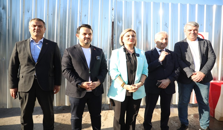 Hürriyet’ten Büyükşehir’e sert sözler: Metro bahanesiyle Anıtpark’ı katlettiler 