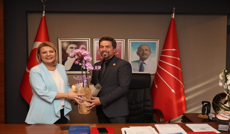 Hürriyet'ten CHP İl Başkanı Sarı'ya hayırlı olsun ziyareti 