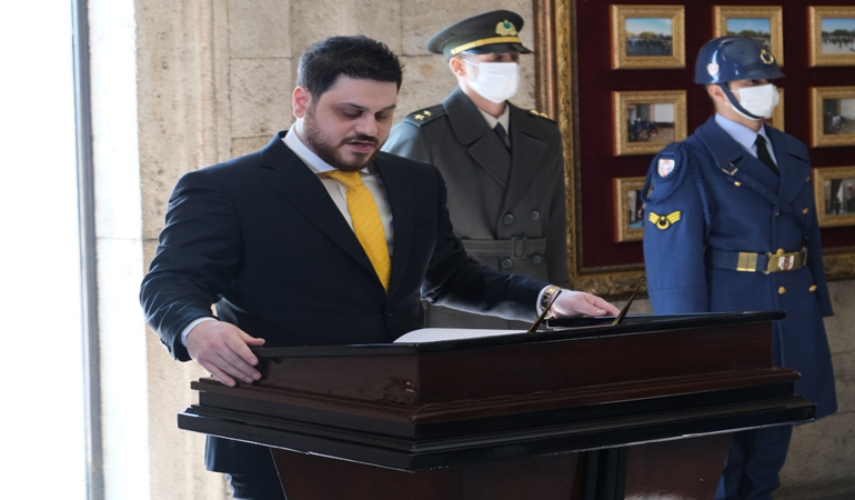 Hüseyin Baş, hiçbir liderin yapmadığını yaptı