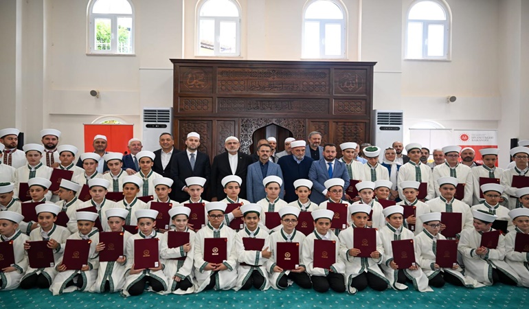 İcazetlerini aldılar hafız oldular