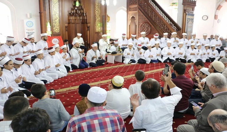 İcazetlerini aldılar hafız oldular