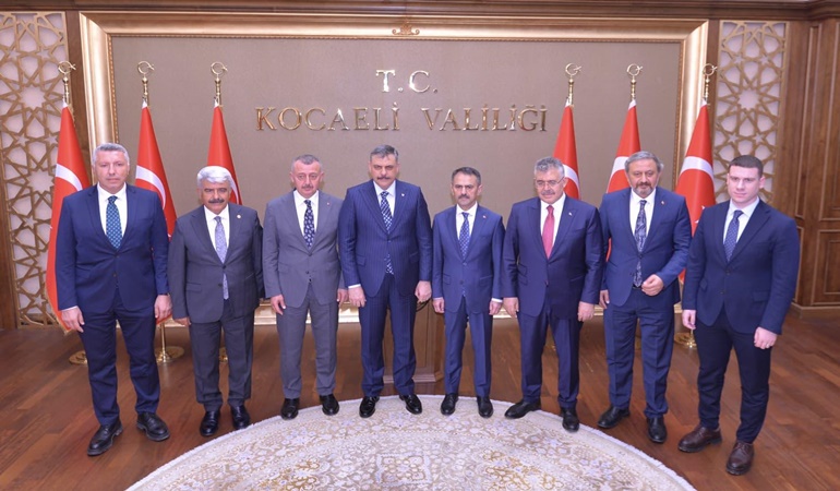 İçişleri Bakanı Çiftçi, Vali Aktaş’tan Kocaeli ile ilgili bilgi aldı