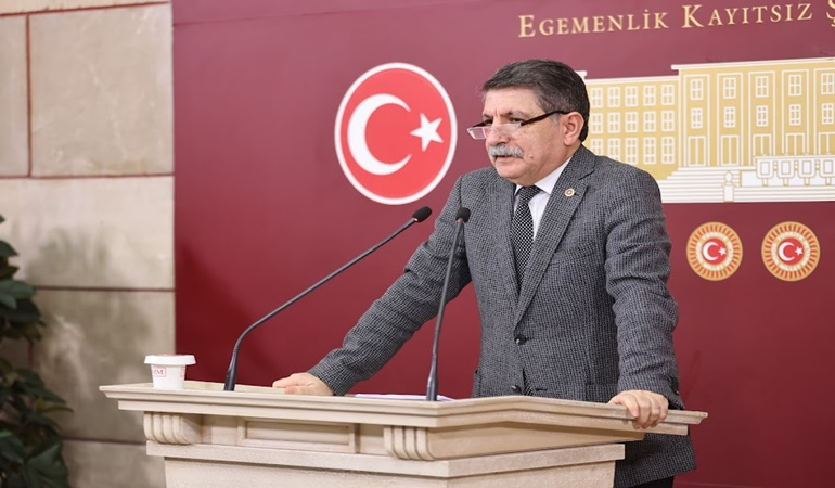 İktidar Suriye’deki Alevi katliamlarına sessiz kalarak suça ortak oluyor