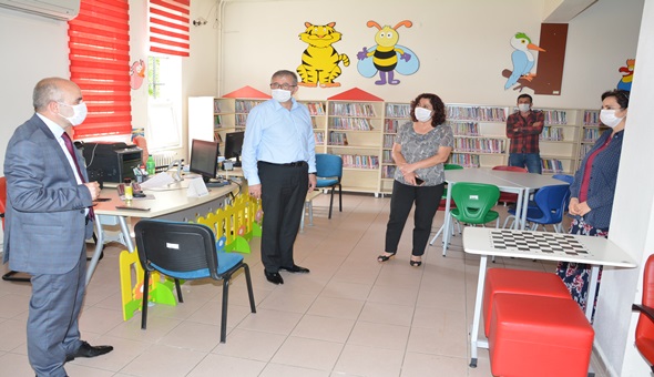 İl Kültür ve Turizm Müdürü Taşdelen, 3 ilçeki kütüphaneleri de ziyaret etti