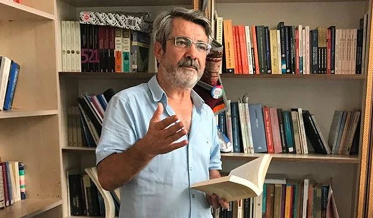 İlahiyatçı Şahin, Özgür Özel'e kapak yaptı!