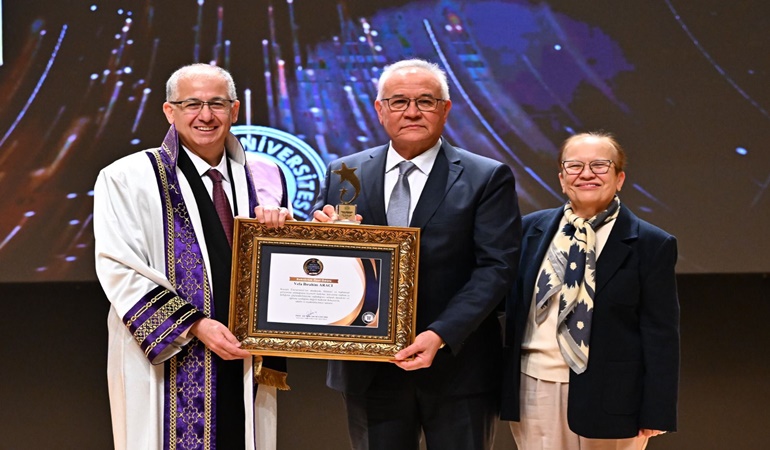 İş insanı Vefa İbrahim Aracı’ya bir hafta içinde iki ödül