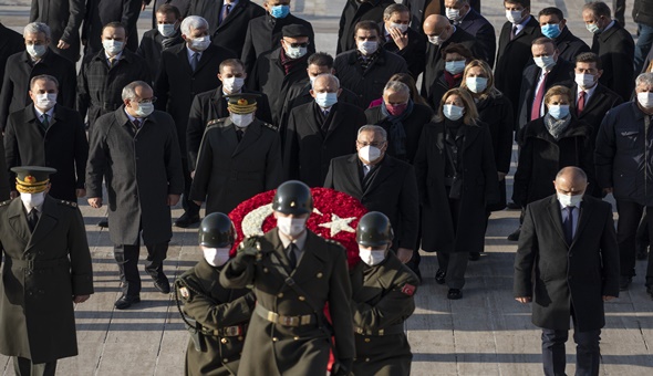 İsmet İnönü 47’inci ölüm yıldönümünde kabri başında anıldı