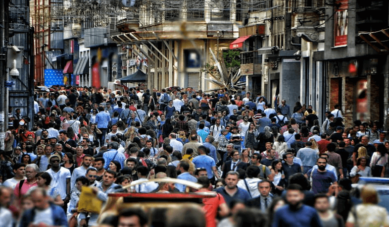 Seçim yaklaştıkça işsizliği düşürüyorlar