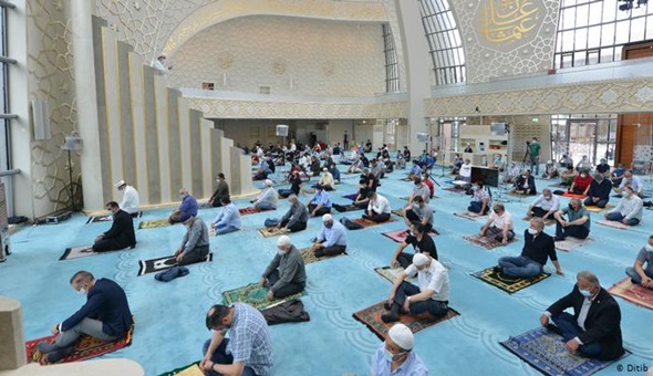 İşte Cuma namazı için alınacak tedbirler 