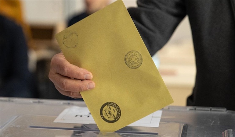 İşte son anket! Bir parti farkı açıyor