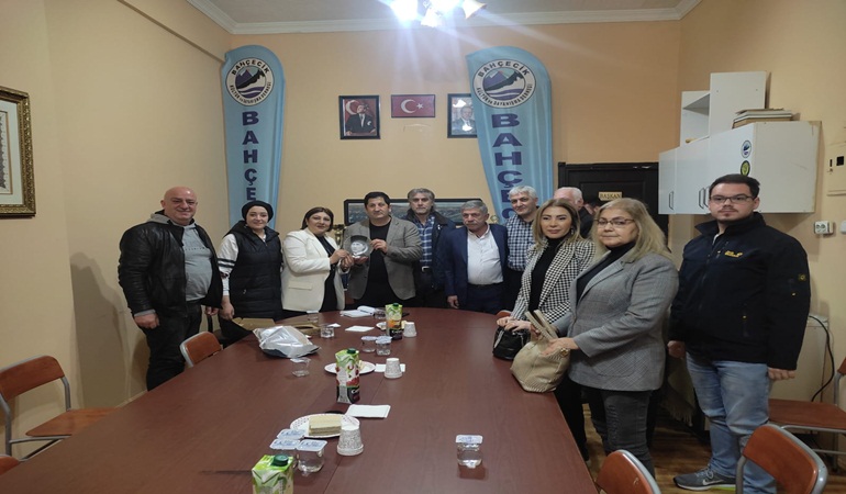 İYİ Parti Başsikele’den BKDD’ye ziyaret