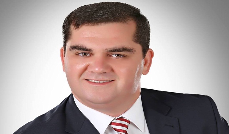 İYİ Parti'de adayım diyen Atar'a üyelik oyunu!