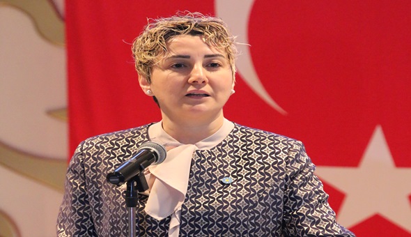 İYİ Parti'de delegelere baskı mı var?