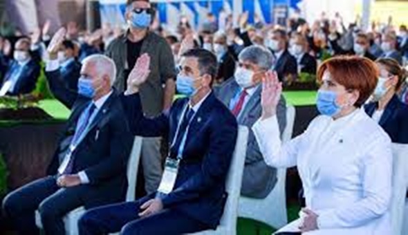 İYİ Parti'de kavga büyüdü