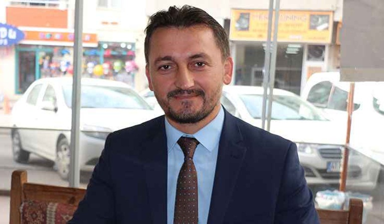 İyi Parti’den istifa eden Mümin Kozan, Zafer Partisi’nde