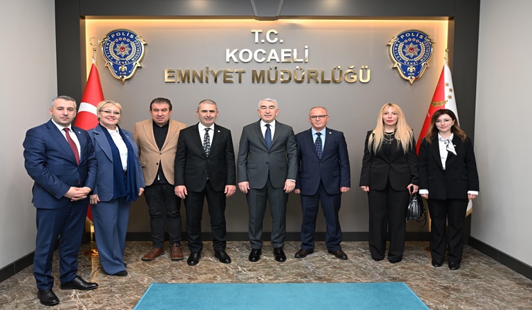 İYİ Parti Kocaeli’den ziyaret atağı