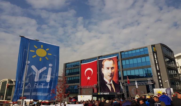 İYİ Parti kongre kararı aldı