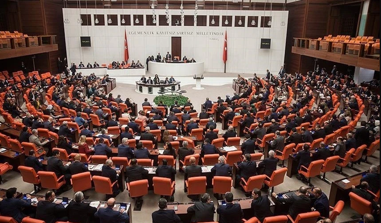 İYİ Partili 9 vekil MHP'ye mi geçecek?