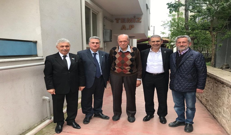 İYİ Partili Adaylar Şirin ve Naipoğlu Kartepe'de!