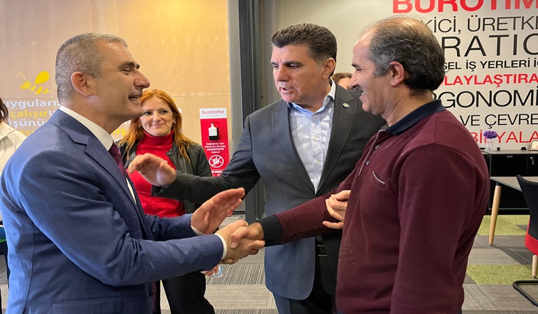 İYİ Partili adaylar Yıldıztekin ve Şirin her yerde