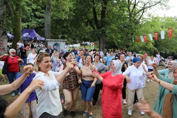 İZMEK ailesi yaza merhaba pikniğinde buluştu