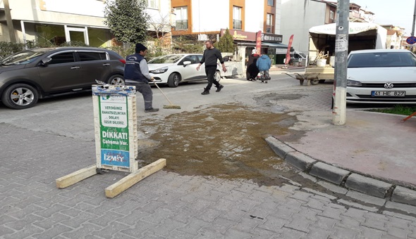 İzmit Belediyesi, cadde ve kaldırımları yeniliyor