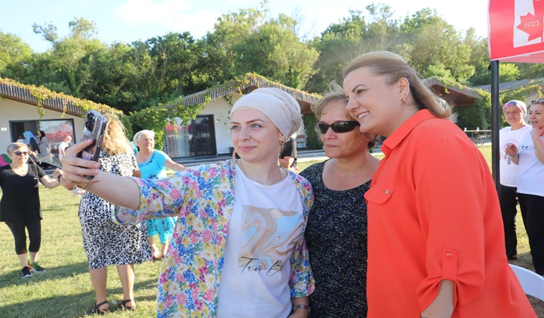 İzmit Belediyesi çalışanları Sarısu tesisindeki aile pikniğinde buluştu 